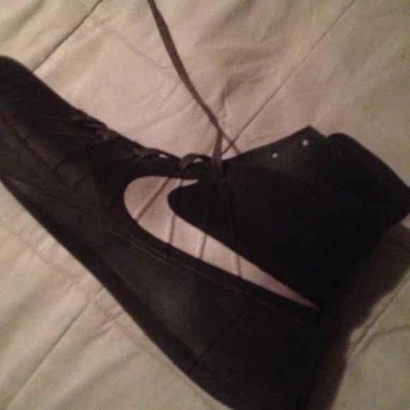 Nike hyperdunks - Picture 2 of 3